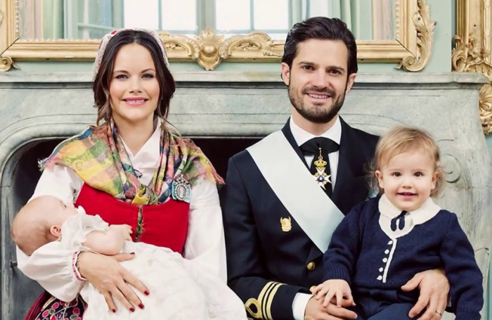 Принц Швеции Карл Филипп и принцесса София с сыновьями принцем Александром и принцем Гарбиэлем, 2017. / Фото: www.jetsetter.ua
