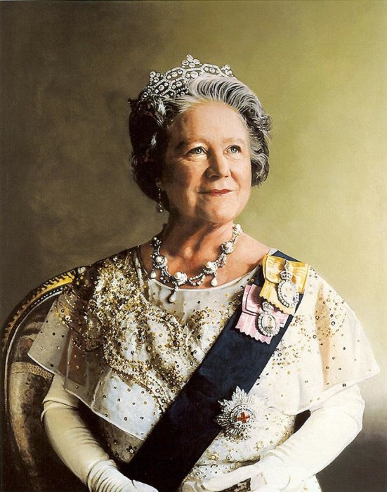 Елизавета, королева-мать. / Фото: www.yandex.net