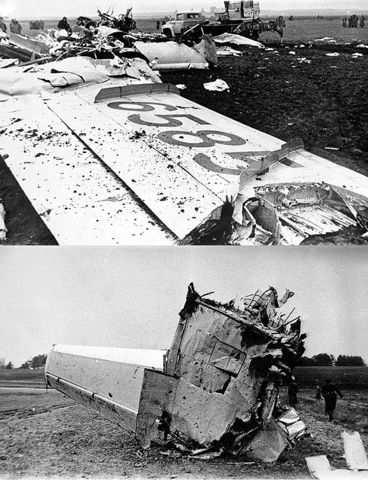 Обломки Ту-134 (вверху) и Ан-26 (внизу). / Фото: www.wikipedia.org