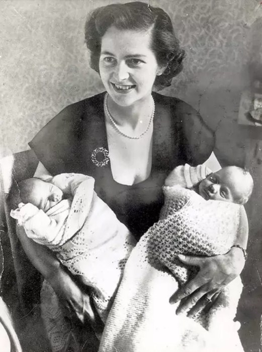 Маргарет Тэтчер с детьми. / Фото: www.theguardian.com
