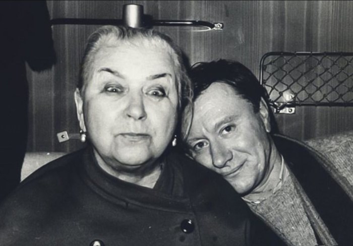 Мария Владимировна Миронова с сыном. / Фото: www.boom.ms