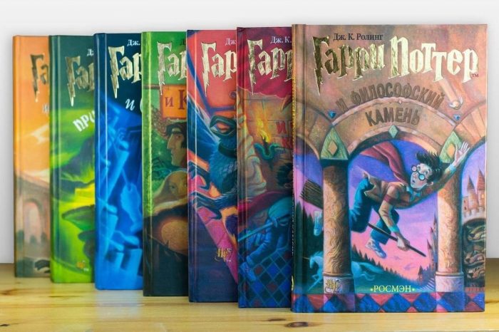 Серия книг о Гарри Поттере, Джоан Роулинг. / Фото: www.postnews.ru