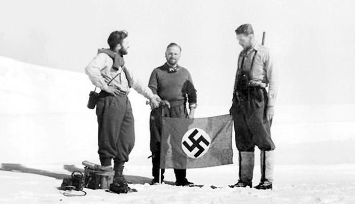 Участники нацистской экспедиции в Антарктиде. / Фото: www.russianpulse.ru