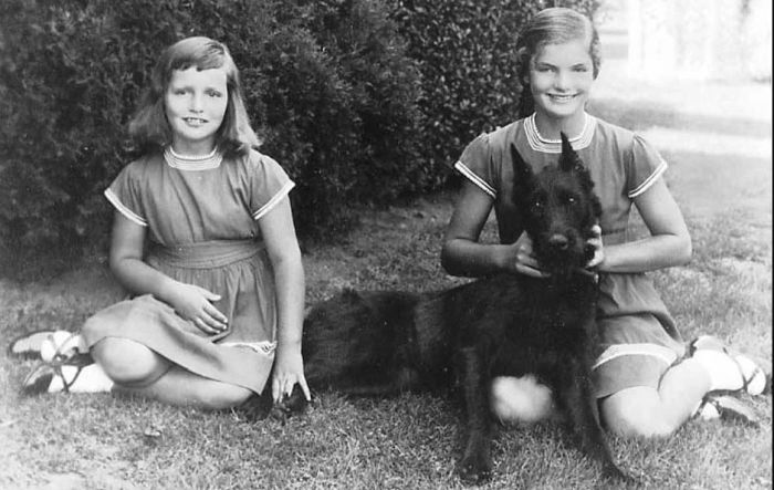 Ли Радзивилл и Жаклин Кеннеди в детстве. / Фото: www.aif.ua