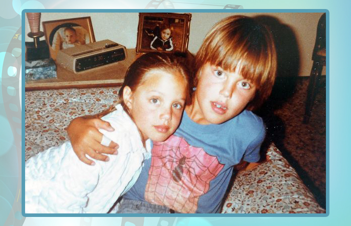Анджелина Джоли и Джеймс Хейвен в детстве.