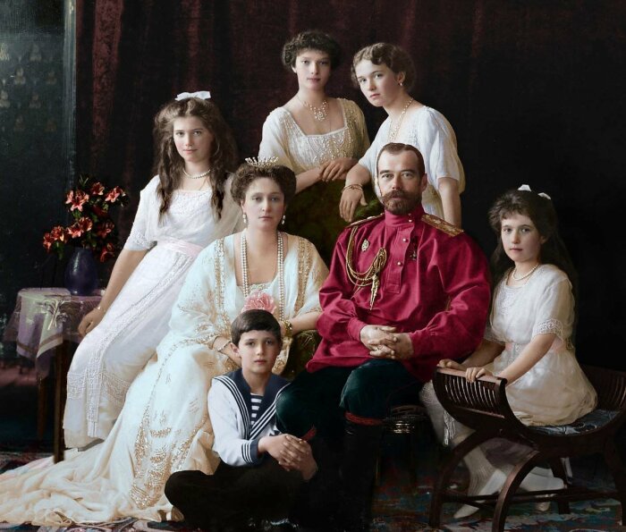 Царская семья. / Фото: www.fotostrana.ru