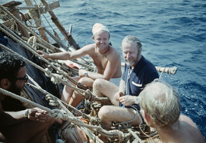 Юрий Сенкевич и Тур Хейердал  во время путешествия на папирусной лодке «Ра», 1969 год. / Фото: www.m24.ru