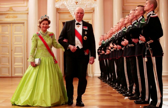 Король Харальд V и королева Соня. / Фото: www.telegraph.co.uk