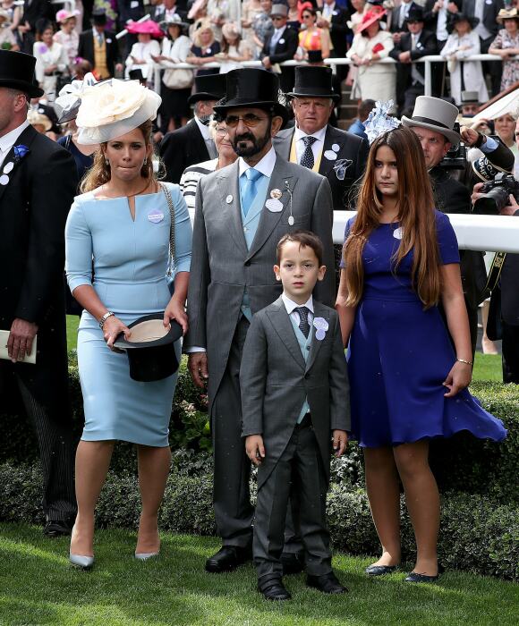 Принцесса Хайя и шейх Мохаммед с детьми. / Фото: www.insider.com