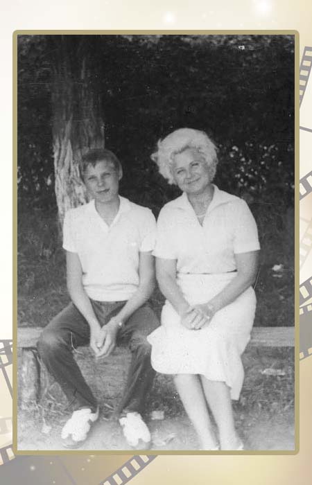 Николай Кобликов с мамой.