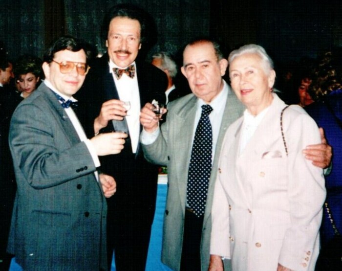 Евгений Гик, Святослав Бэлза и Борис Брунов с женой. / Фото: www.chesspro.ru