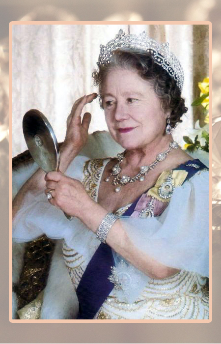 Королева-мать в тиаре Маргарет Гревилл.