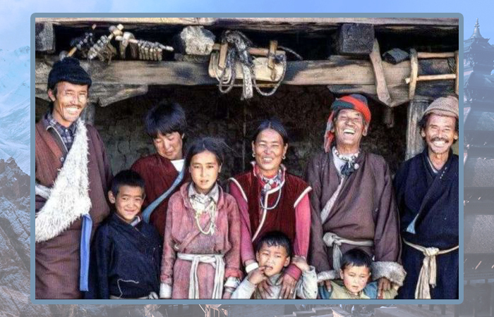 Тибетская семья.