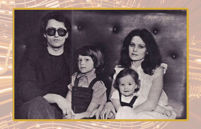 Александр Градский с третьей женой и детьми.