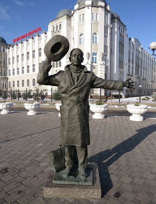 Памятник Юрию Деточкину в Самаре. / Фото: www.autotravel.ru