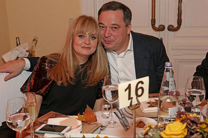 Анна Михалкова и Альберт Баков. / Фото: www.nez-ras.ru