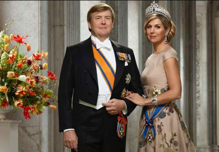 Король Виллем-Александр и королева Максима. / Фото: www.twimg.com
