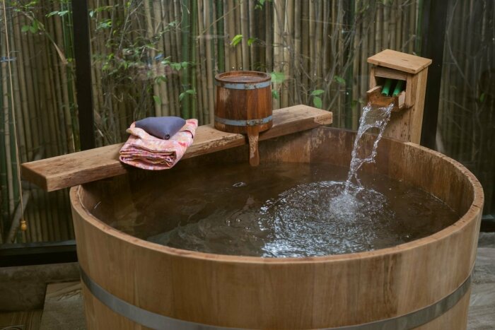 Ванна офуро в Японии./Фото www.idei.club