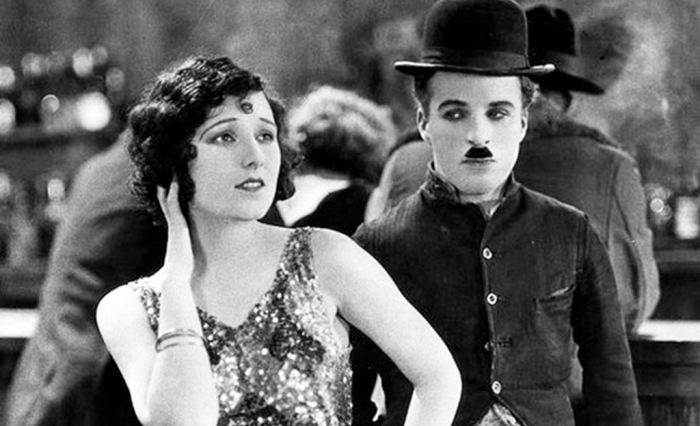 Чарли Чаплин с девушкой. источник фото: bor-odin.livejournal.com