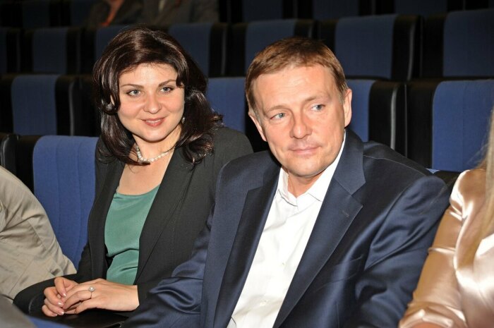 Елена Володина и актер Нилов. источник фото: goodhouse.ru