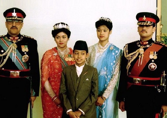 Непальская корлевская семья, для которой совместный обед стал последним