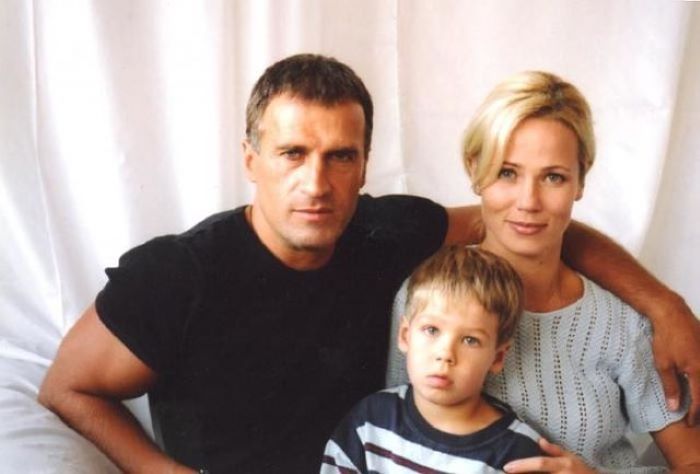 Александр Дедюшко с женой Светланой и сыном Димой