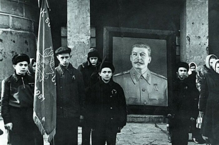 После смерти Сталина Валя не дала ни одного интервью. 