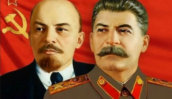 Возвышая Ленина, Сталин возвышал самого себя. 