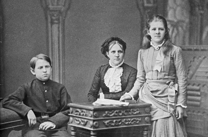 Супруга и дети Достоевского. 