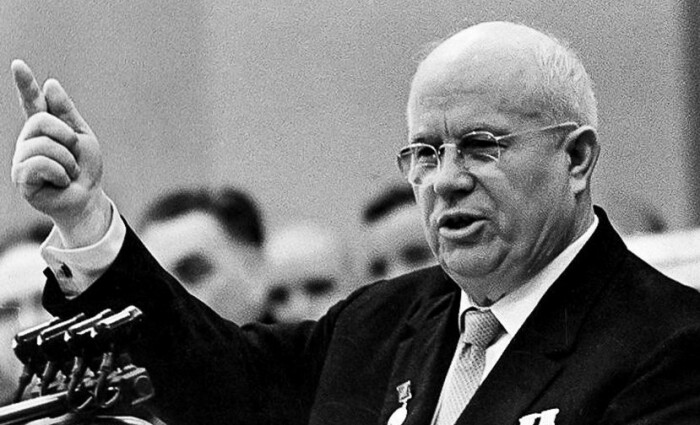 Хрущев пытался использовать амнистию и реабилитацию для укрепления авторитета партии. 