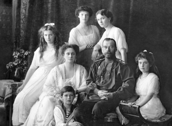 В недолгой ссылке в Тобольске семья Романовых жила тихо и спокойно. 