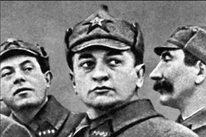 Тухачевского прозвали красным Бонапартом. 