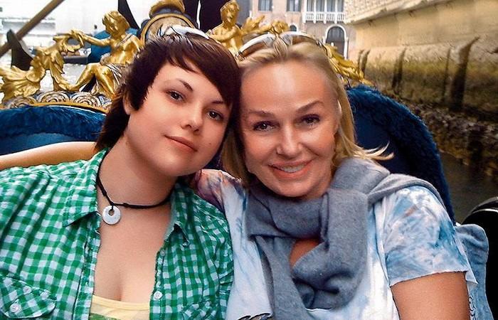 Наталья Андрейченко с дочерью Анастасией