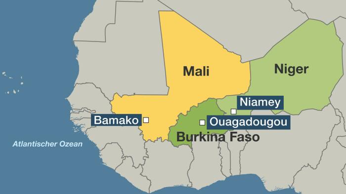 Из-за богатой на полезные ископаемые Агашерской полосы в 1974 году произошел военный конфликт между Мали и Буркина-Фасо