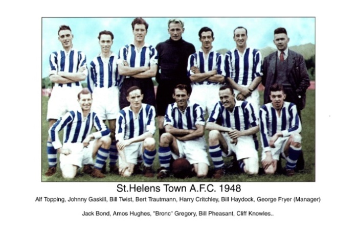 Берт Траутманн в составе футбольного клуба St. Helens Town A.F.C., 1948 год / Фото: fcsthelens.co.uk