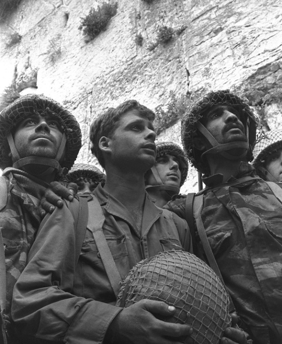Израильские солдаты на Синайском полуострове, начало 1960-х годов / Источник: wikipedia.org