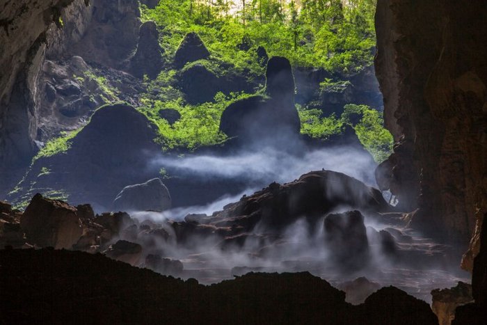 После фотографий немецкого фотографа-спелеолога Карстена Петера, пещеру захотели посетить туристы со всего мира. / Фото:lifeglobe.net