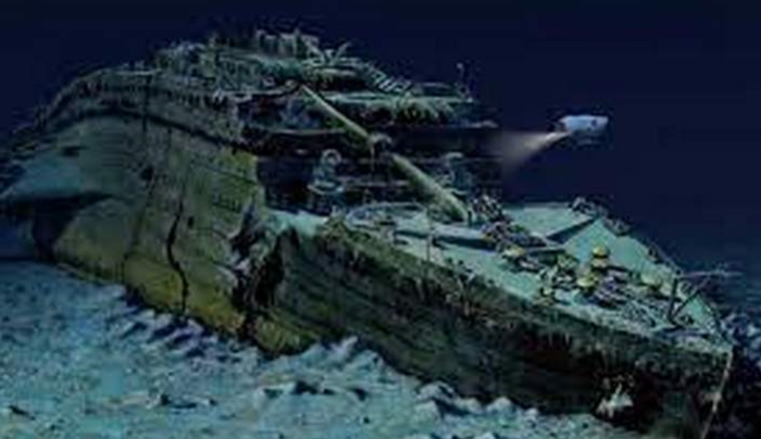 Титаник так и не удалось поднять полностью со дна океана из-за сильных повреждений, и не только. / Фото:ucrazy.ru
