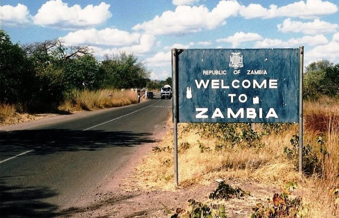 В Замбии всегда рады туристам. Фото: rabkor.ru