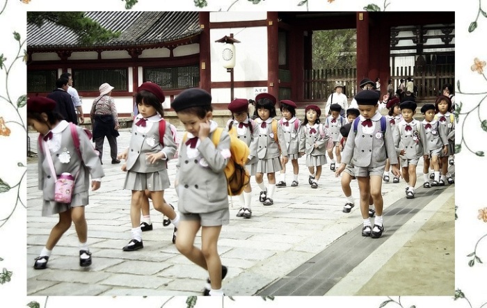 Дети в Японии должны быть «как все».