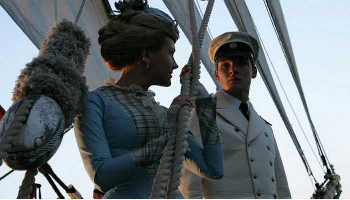 На корабле «Леди Лавибонд» путешествовал капитан со своей молодой женой. / Фото:domkino.tv