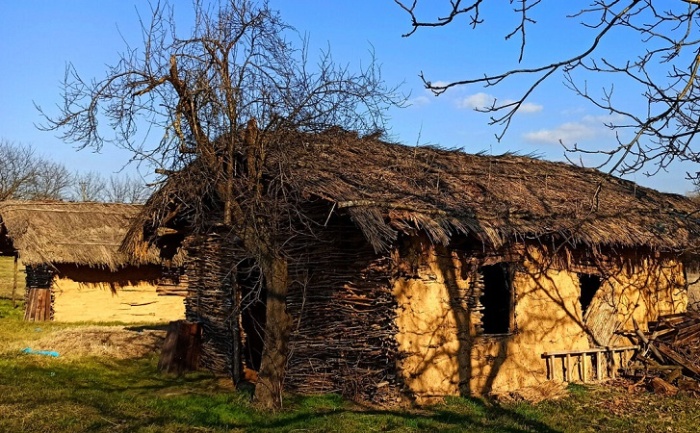 Дом поселения эпохи неолита. Археологический парк Плочник, Сербия / Источник: bbc.com