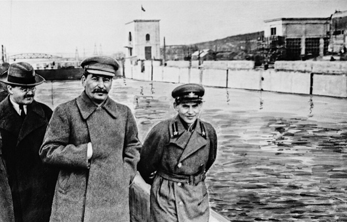 Молотов, Сталин и Ежов. 1937 год / Фото: tvalsazrisi.ge