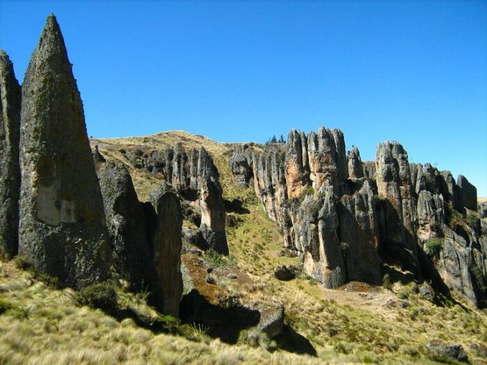 Каменный лес Маркаваси в Перу. / Фото: de.spanienoekonomie.com