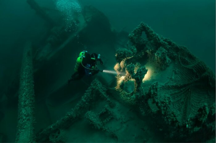Археологическое исследование затонувшего корабля / Фото:  brighttravel.ru