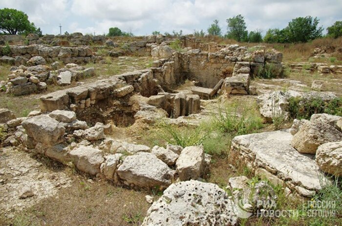 Культовое сооружение площадью 60 на 20 м было построено примерно 6 тысяч лет назад / Фото: www.stena.ee