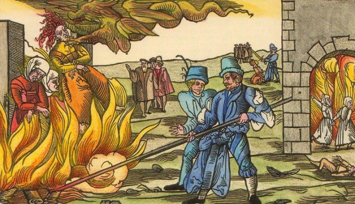 Сжигание ведьм на костре в  Европе. Средневековая гравюра. / Источник: factroom.ru