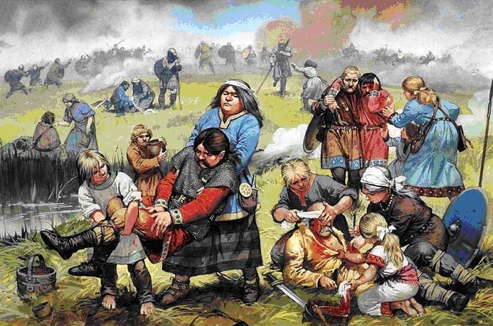 Соплеменники помогают раненым германцам после сражения с римскими легионерами / Источник: narodworld.ru