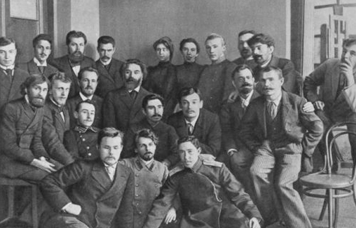 А.И.Куинджи с группой своих учеников, 1896 год.