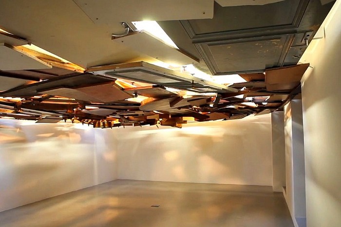Мусорные инсталляции Under the Water от Тадаши Каваматы (Tadashi Kawamata)
